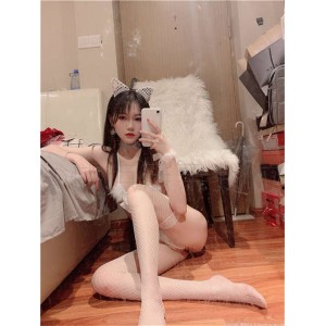 微博超人气高颜值粉嫩COSER魔法秋秋（快点亲亲我）私拍合集