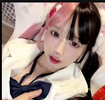 00后福利姬香蕉VIP订阅露脸资源自拍COS大片42V2.4G