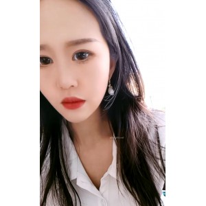 户外女神乌苏儿：收藏188部精美视频，展现厕所战神的小性感魅力