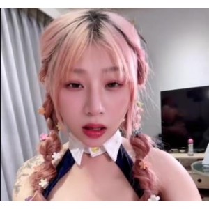 独特魅力：艾瑪Emma自拍视频完整版露脸，棒棒糖吸引眼球