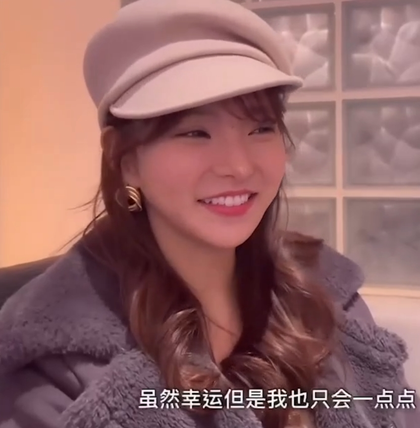 传媒新片麻豆兄妹蕉谈性感荷官合集5V1.9G，蜜桃日本留学生恋爱美梦