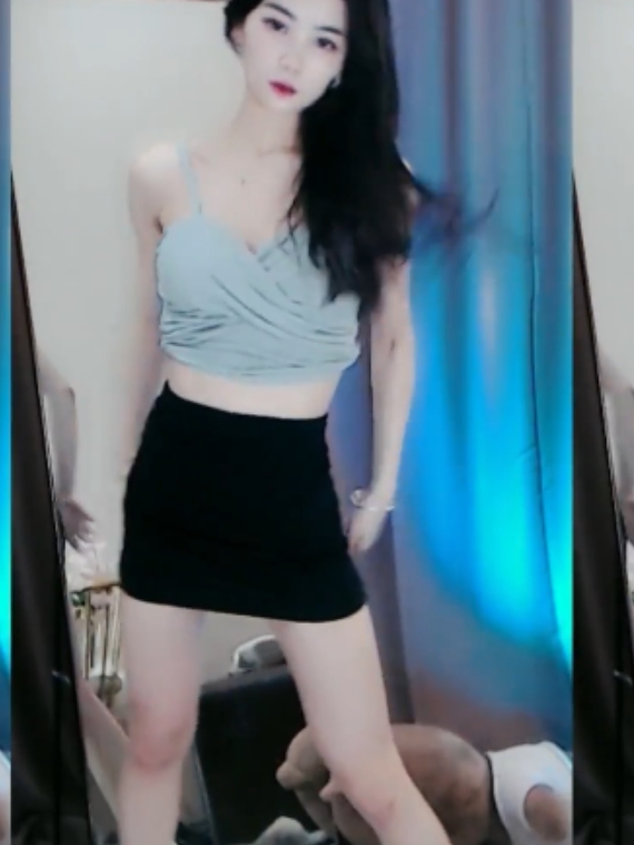 直播虎牙热舞舒兰小号合集83V9G，舞姿出神入化