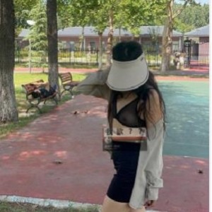 户外M狗金秘书极限合集120V12G，商场温泉旅游自拍