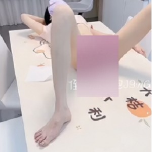 转载搬运百度盘甜美小夕最新合集1V3.2G，坏叔叔成小小狗