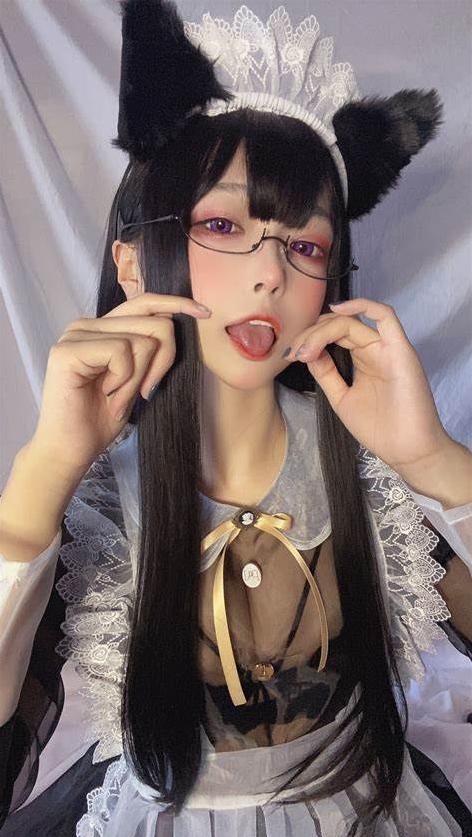 《高颜值佳佳合集：16个视频，1V16G，768p精彩呈现》