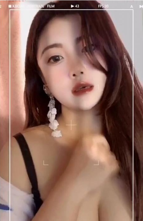 虎牙美女主播浮力姬金鑫蔓笙最新散播完整合集11P_21V_1.98G百度内部盘