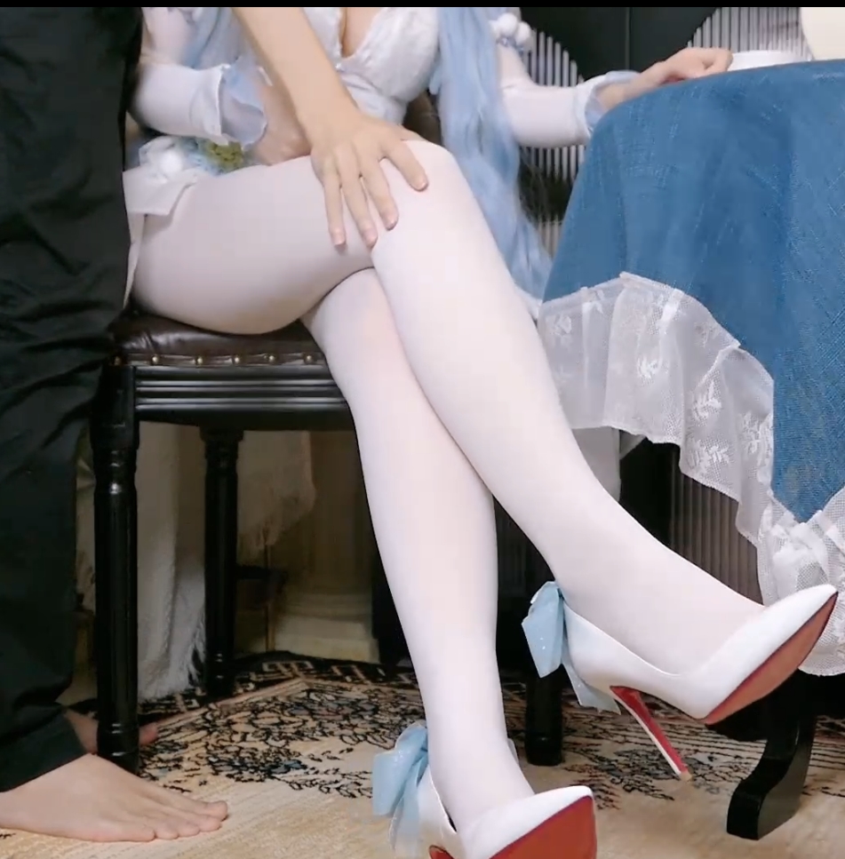 铃木美咲美丝足诱人视频合集百部359G