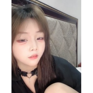 私藏会校花妹子富豪密境65v23.8G热辣实录