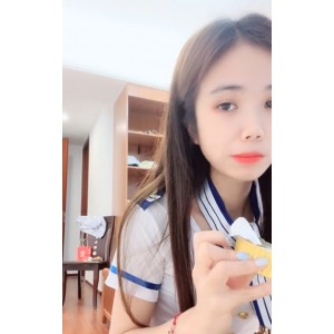 妮妮60v合集56.4G眼镜反差媚态