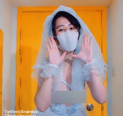 奶咪小狗四人游推特合集17部3.93G超会扭