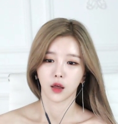 berry0314韩国大罩杯主播社交平台合集42G超吸睛