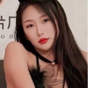 果冻兔联合出品女星面试实录3V1.8G职场秘闻