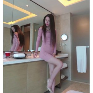 微博果哥铂金版私拍合集42部10G绝密惹火