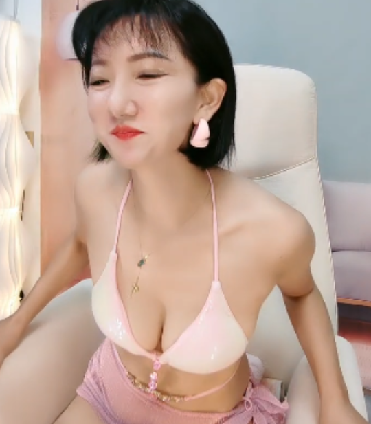 美腿盛宴茉莉花妖32部高跟视频33G推特展示