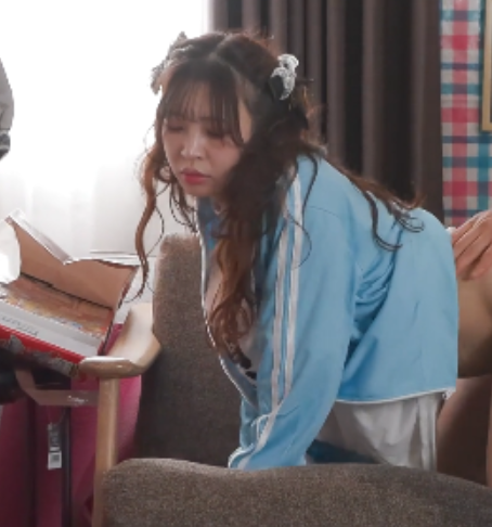 劲爆合集体育馆神秘女互动10部15.3G太感觉