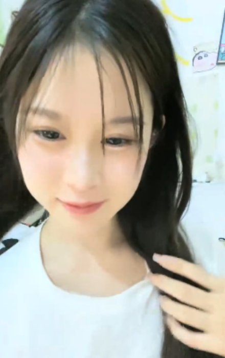 抖音音音不哭户外特辑6部2.4G青涩诱人