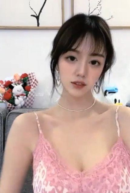 小汤圆推特福利小视频31部7.38G晃得眼晕