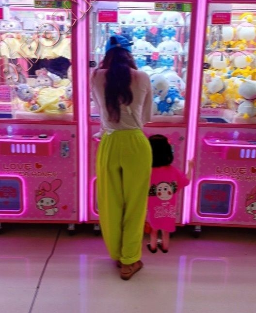 官琪大罩杯91超火5P合集342m太顶了