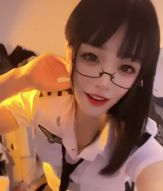 抖音美娇妻互动直播大合集214部4.98G这给作太顶了