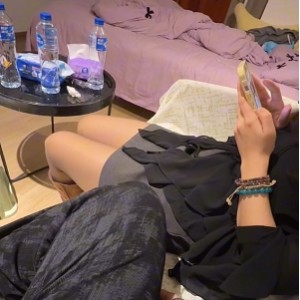 推特艺校大黄鹅青涩纯欲XX视频2V241M