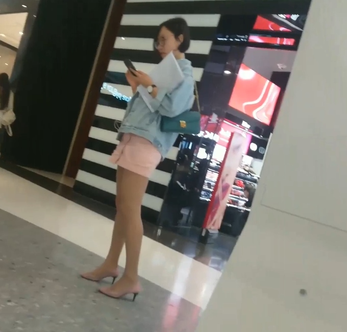 推特小美丝袜给力佳作1部221MB太撩人