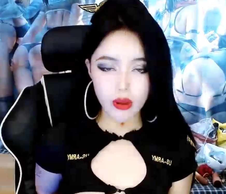 REAOWNA御姐私拍13部11.6G深夜福利