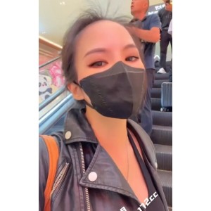 INS赫拉私拍40部20.7G流鼻血了