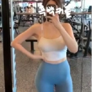 Onlyfans韩国反差婊bw_couple合集百度盘搬运14G爆料不断